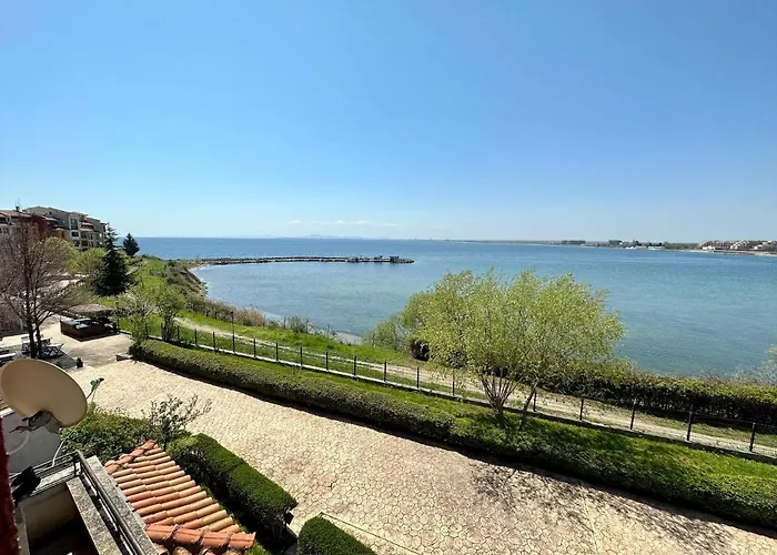 Sea View - Aheloy Apartment *